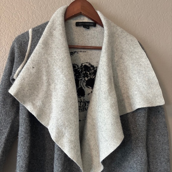 Skull Cashmere Cardigan Sweater S Gray and Cream Long Sleeve Open Front Wool - Picture 6 of 11